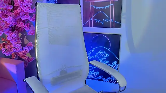 Snapshot of LexiWenford chatting on 12-17-25, 03:23 LexiWenford online show from 12-17-25, 03:23