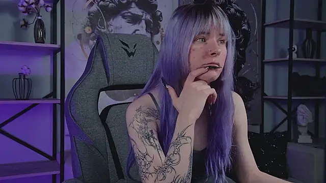 Snapshot of LexiWenford chatting on 02-19-26, 03:02 LexiWenford online show from 02-19-26, 03:02