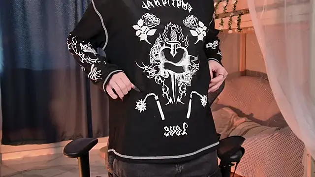 Snapshot of LexiWenford chatting on 02-27-26, 05:51 LexiWenford online show from 02-27-26, 05:51