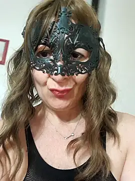 Snapshot of Viola8p chatting on 02-04-25, 10:32 Viola8p online show from 02-04-25, 10:32