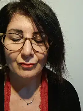 Viola8p online show from 11-19-25, 02:39