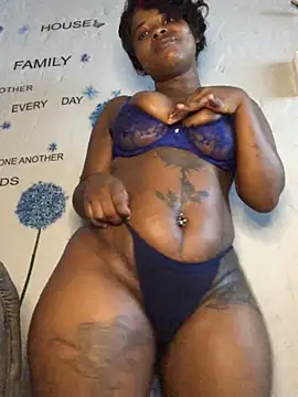 Snapshot of DiamondGoddes chatting on 02-01-25, 05:16 DiamondGoddes online show from 02-01-25, 05:16