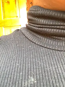 Snapshot of DiamondGoddes chatting on 10-22-25, 02:39 DiamondGoddes online show from 10-22-25, 02:39