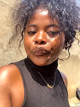 Snapshot of DiamondGoddes chatting on 11-06-25, 07:53 DiamondGoddes online show from 11-06-25, 07:53