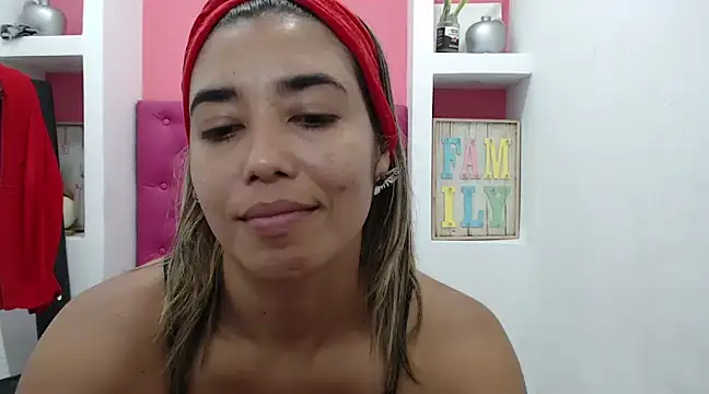 Dona Tela online show from 12-04-24, 04:38