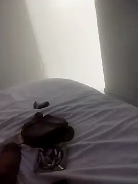 Snapshot of DomPicasso88 chatting on 09-20-25, 01:28 DomPicasso88 online show from 09-20-25, 01:28