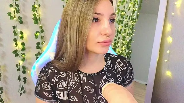 Snapshot of Kurama_Katana chatting on 12-22-24, 08:47 Kurama Katana online show from 12-22-24, 08:47