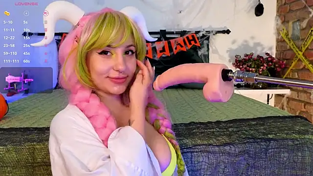 Snapshot of Kurama_Katana chatting on 10-28-25, 11:25 Kurama Katana online show from 10-28-25, 11:25