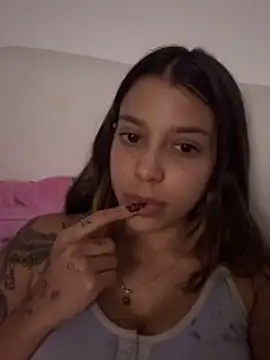 DanielaSaenz0 online show from 04-09-26, 02:33