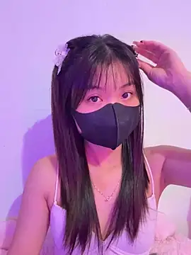 Maeve2k5 online show from 09-22-25, 05:15