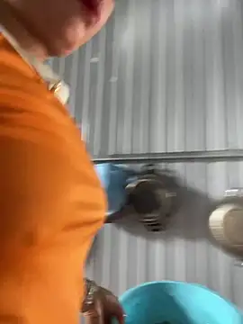 Linaannn online show from 03-09-25, 02:39