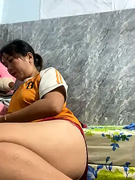 Linaannn online show from 11-18-25, 11:37