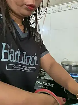 Linaannn online show from 06-03-26, 03:42