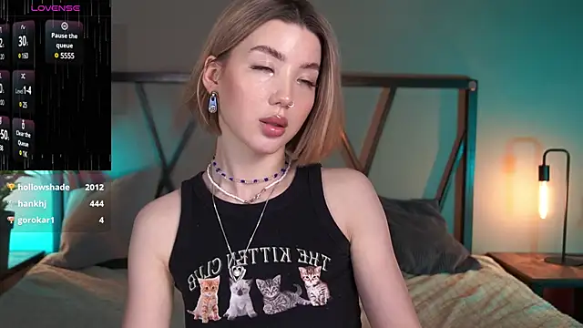 Snapshot of LindaThacker chatting on 01-29-25, 11:09 LindaThacker online show from 01-29-25, 11:09