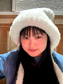 Snapshot of Anges893 chatting on 11-18-25, 06:29 Anges893 online show from 11-18-25, 06:29