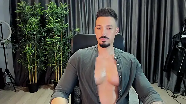 Snapshot of HaydenSpearss chatting on 12-06-24, 08:15 HaydenSpearss online show from 12-06-24, 08:15