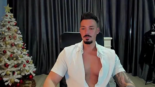 Snapshot of HaydenSpearss chatting on 12-18-24, 01:02 HaydenSpearss online show from 12-18-24, 01:02