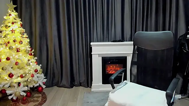 Snapshot of HaydenSpearss chatting on 12-22-24, 11:00 HaydenSpearss online show from 12-22-24, 11:00