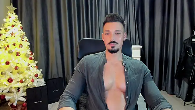 Snapshot of HaydenSpearss chatting on 12-27-24, 02:43 HaydenSpearss online show from 12-27-24, 02:43