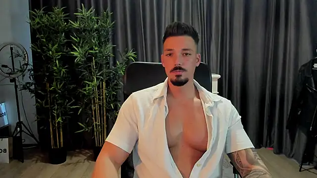 Snapshot of HaydenSpearss chatting on 01-13-25, 12:45 HaydenSpearss online show from 01-13-25, 12:45