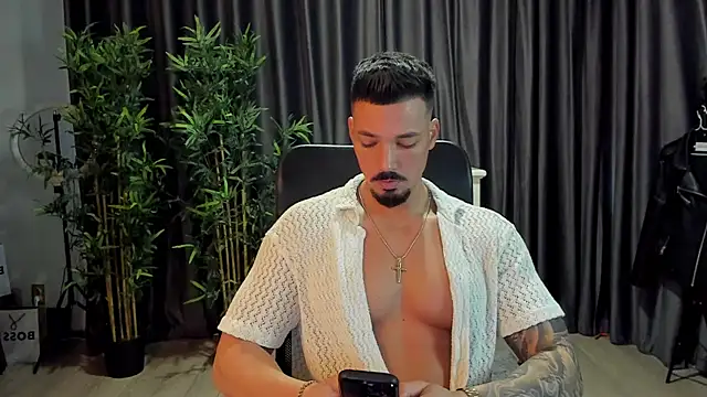 Snapshot of HaydenSpearss chatting on 02-01-25, 08:08 HaydenSpearss online show from 02-01-25, 08:08