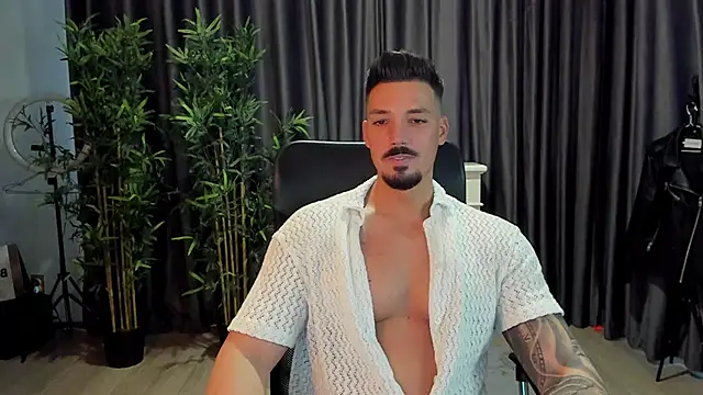 Snapshot of HaydenSpearss chatting on 02-07-25, 01:01 HaydenSpearss online show from 02-07-25, 01:01