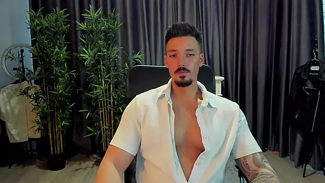 Snapshot of HaydenSpearss chatting on 02-11-25, 12:48 HaydenSpearss online show from 02-11-25, 12:48