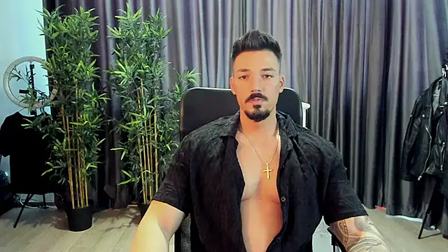 Snapshot of HaydenSpearss chatting on 02-19-25, 12:44 HaydenSpearss online show from 02-19-25, 12:44