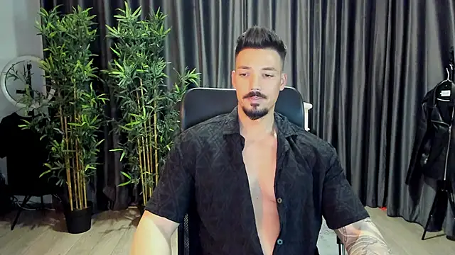 Snapshot of HaydenSpearss chatting on 02-19-25, 03:49 HaydenSpearss online show from 02-19-25, 03:49