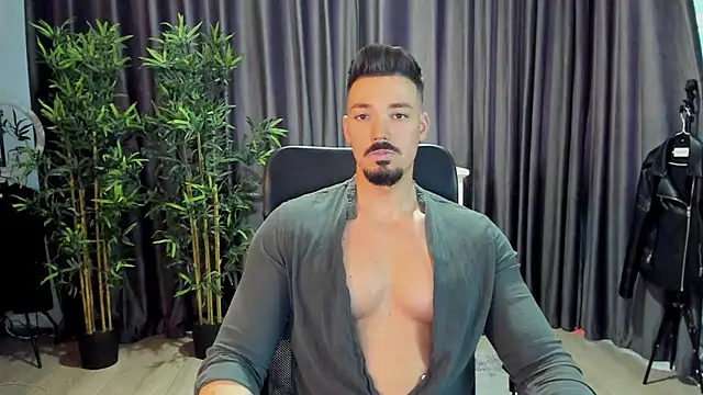 Snapshot of HaydenSpearss chatting on 03-15-25, 10:46 HaydenSpearss online show from 03-15-25, 10:46