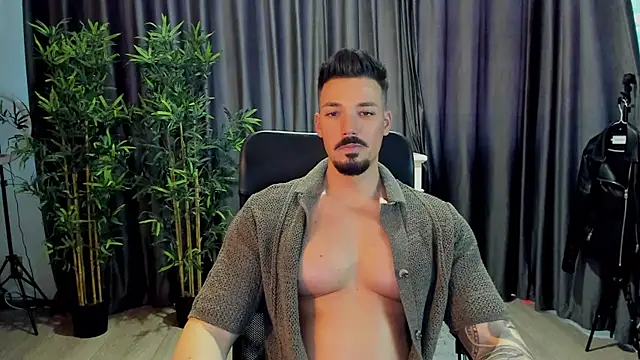 Snapshot of HaydenSpearss chatting on 03-19-25, 12:34 HaydenSpearss online show from 03-19-25, 12:34