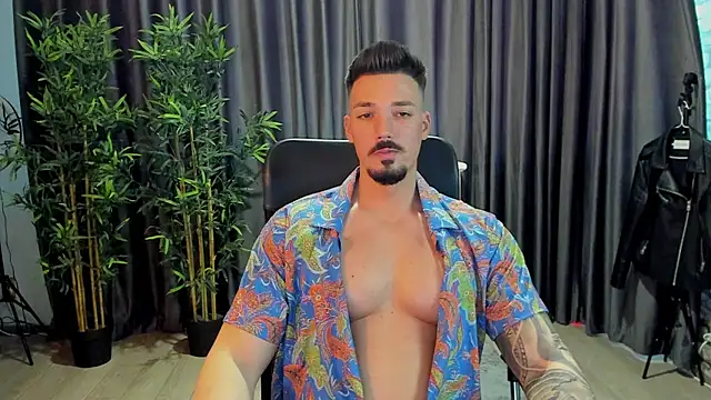 Snapshot of HaydenSpearss chatting on 03-21-25, 01:45 HaydenSpearss online show from 03-21-25, 01:45