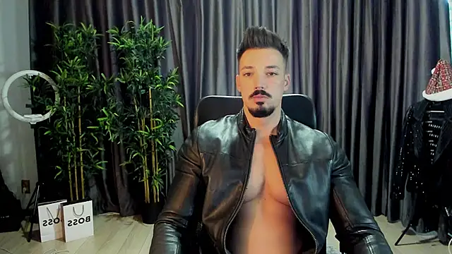 Snapshot of HaydenSpearss chatting on 11-25-25, 08:03 HaydenSpearss online show from 11-25-25, 08:03