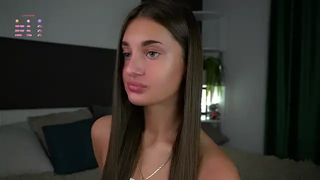 Snapshot of PiquingOgalala chatting on 03-07-25, 01:09 PiquingOgalala online show from 03-07-25, 01:09