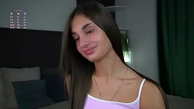 Snapshot of PiquingOgalala chatting on 03-18-25, 01:10 PiquingOgalala online show from 03-18-25, 01:10