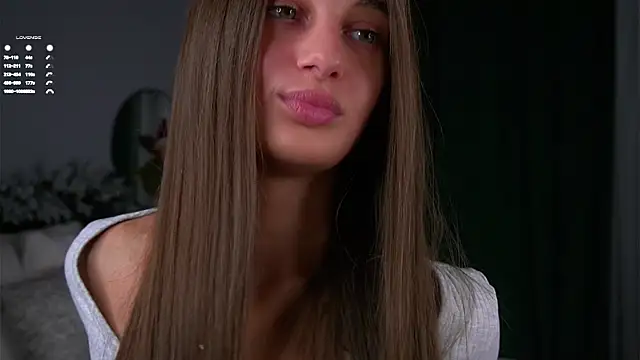 Snapshot of PiquingOgalala chatting on 12-15-25, 01:10 PiquingOgalala online show from 12-15-25, 01:10