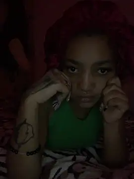 Snapshot of Laanegraofficial_ chatting on 04-16-26, 09:26 Laanegraofficial online show from 04-16-26, 09:26