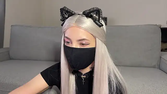 michiko  online show from 04-06-26, 10:49