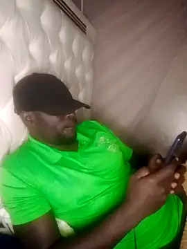 Snapshot of ClinDi chatting on 07-31-26, 04:01 ClinDi online show from 07-31-26, 04:01