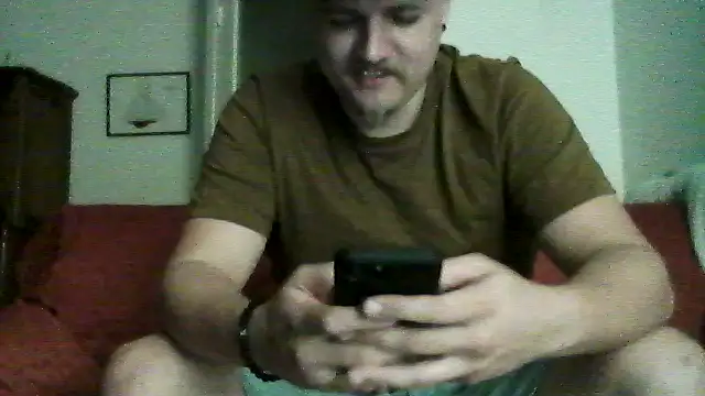 Snapshot of QueueFrenchie chatting on 09-10-25, 07:03 QueueFrenchie online show from 09-10-25, 07:03