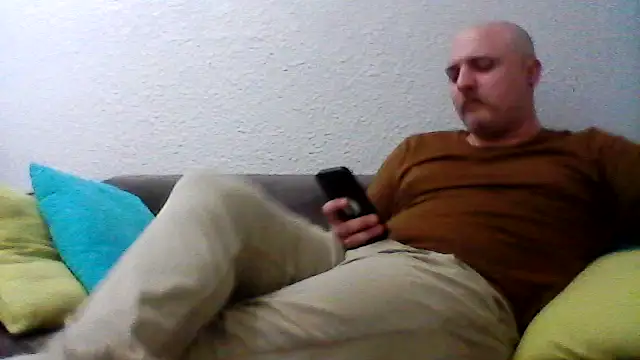 Snapshot of QueueFrenchie chatting on 10-21-25, 07:36 QueueFrenchie online show from 10-21-25, 07:36