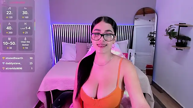Snapshot of Hanah_Greey chatting on 06-24-26, 07:35 Hanah Greey online show from 06-24-26, 07:35