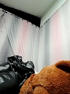 Snapshot of rossmexicana_x chatting on 11-24-25, 12:54 rossmexicana x online show from 11-24-25, 12:54