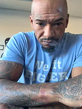 Snapshot of athephenomenal1 chatting on 10-20-25, 04:51 athephenomenal1 online show from 10-20-25, 04:51