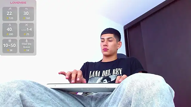 Valerio 20 online show from 02-17-25, 07:53