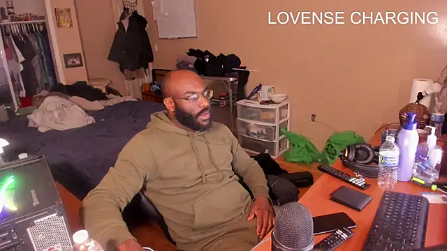 MrChuckDailyXXX online show from 01-01-25, 05:43