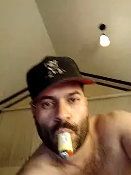 Snapshot of Rober2230 chatting on 01-02-25, 07:44 Rober2230 online show from 01-02-25, 07:44