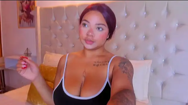 Eloisa cleavage  online show from 10-08-25, 10:02