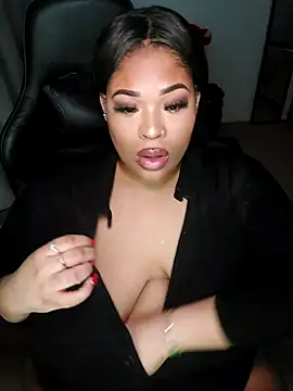 Snapshot of uniquechina69 chatting on 12-17-24, 11:38 uniquechina69 online show from 12-17-24, 11:38