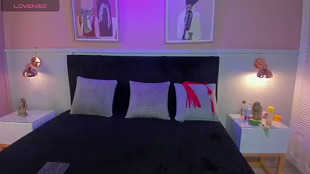 Snapshot of naoko_kirino chatting on 01-08-25, 01:20 naoko kirino online show from 01-08-25, 01:20